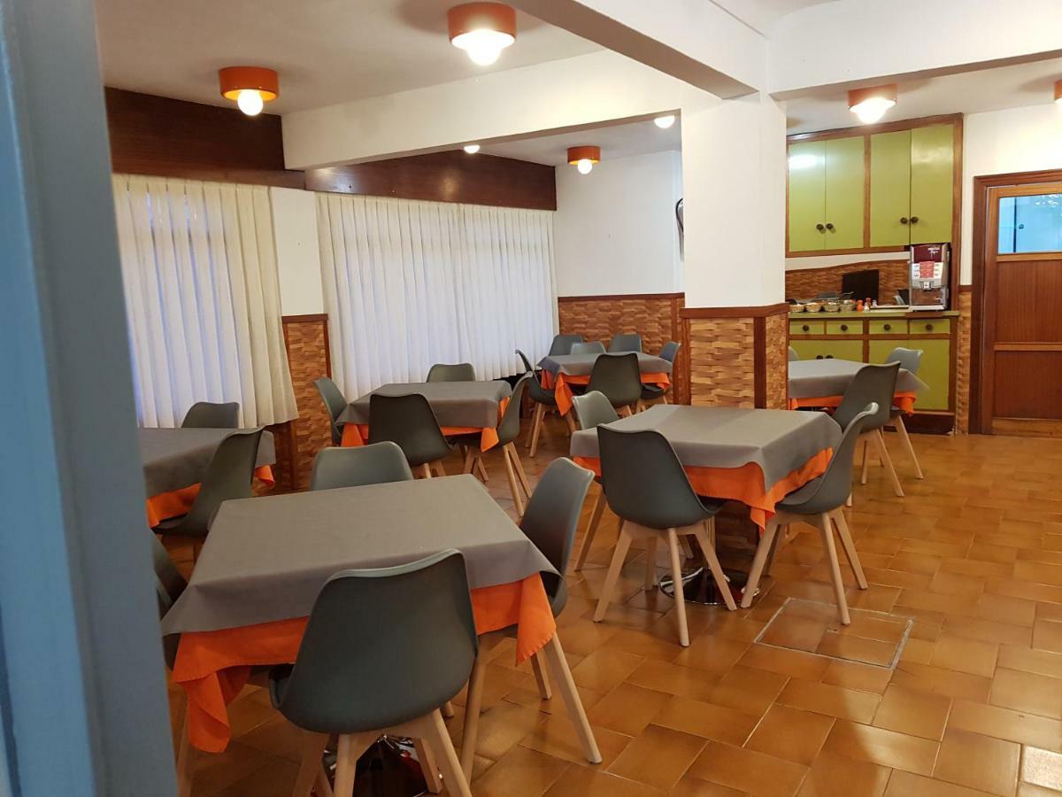 Hostal Rosi Laredo Exterior photo